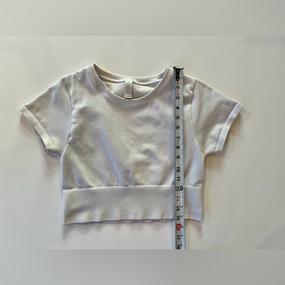 Aerie Offline Classic White Crop Top Medium Nylon Blend Workout Gym Shirt - Picture 3 of 11